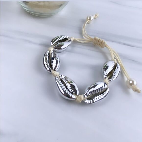 Bohemian Puka Shell Bracelet Adjustable SILVER - Picture 2 of 7